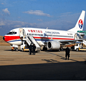 西郊机场物流航空快运业稳步发展的原因是什么？